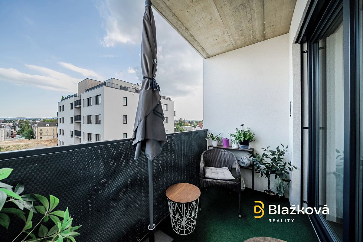 Pronájem bytu 2+kk 61 m² – fotografie 4