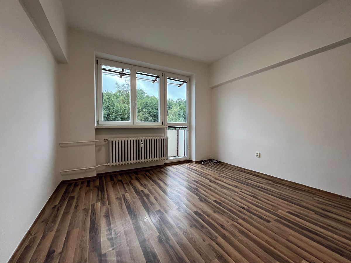 Pronájem bytu 2+1 69 m² – fotografie 3