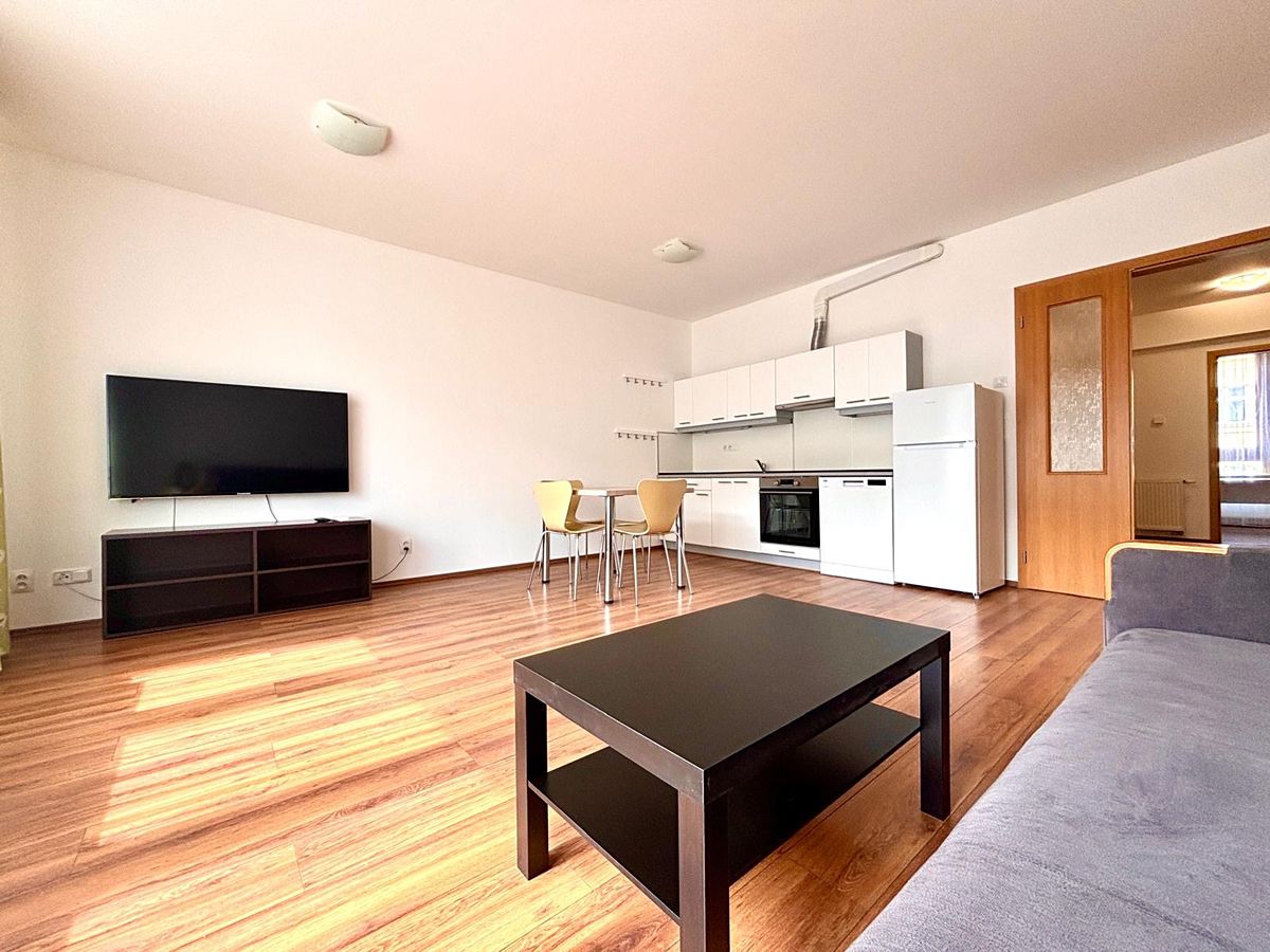 Pronájem bytu 3+kk 73 m² – fotografie 4
