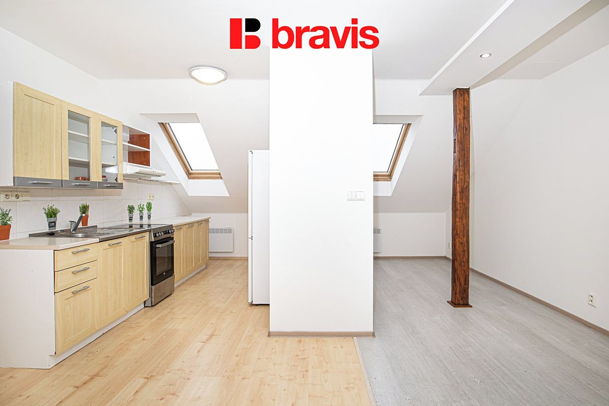 Pronájem bytu 2+kk 62 m²