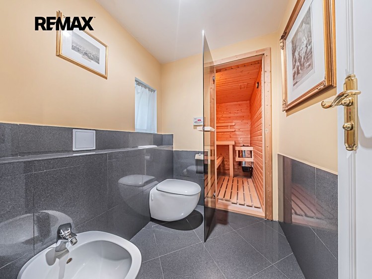 Prodej domu, 333 m² (41 z 48)