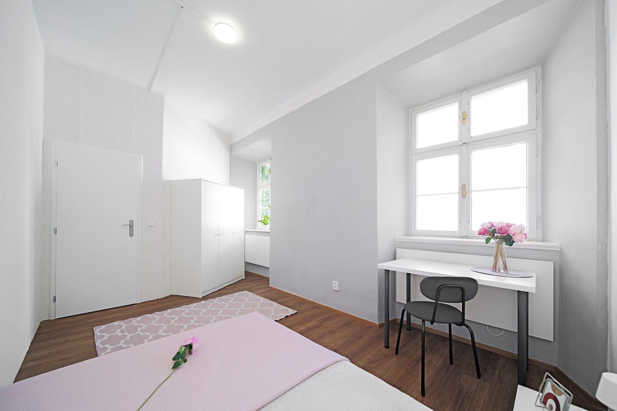 Pronájem bytu pokoje 18 m² – fotografie 2