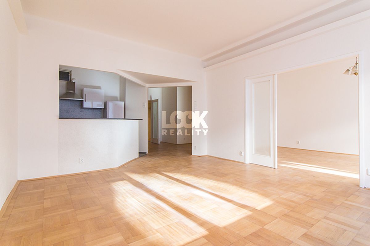 Pronájem bytu 4+kk 112 m²