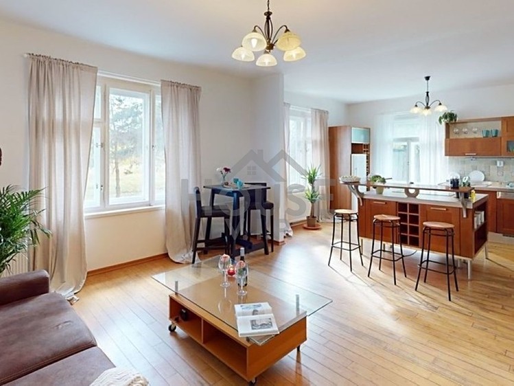 Prodej domu, 240 m² (6 z 17)