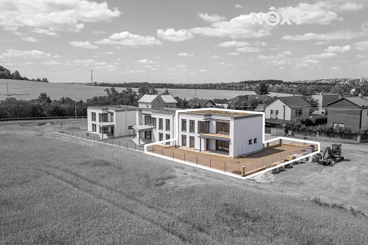 Prodej rodinného domu 194 m², pozemek 447 m² – fotografie 3