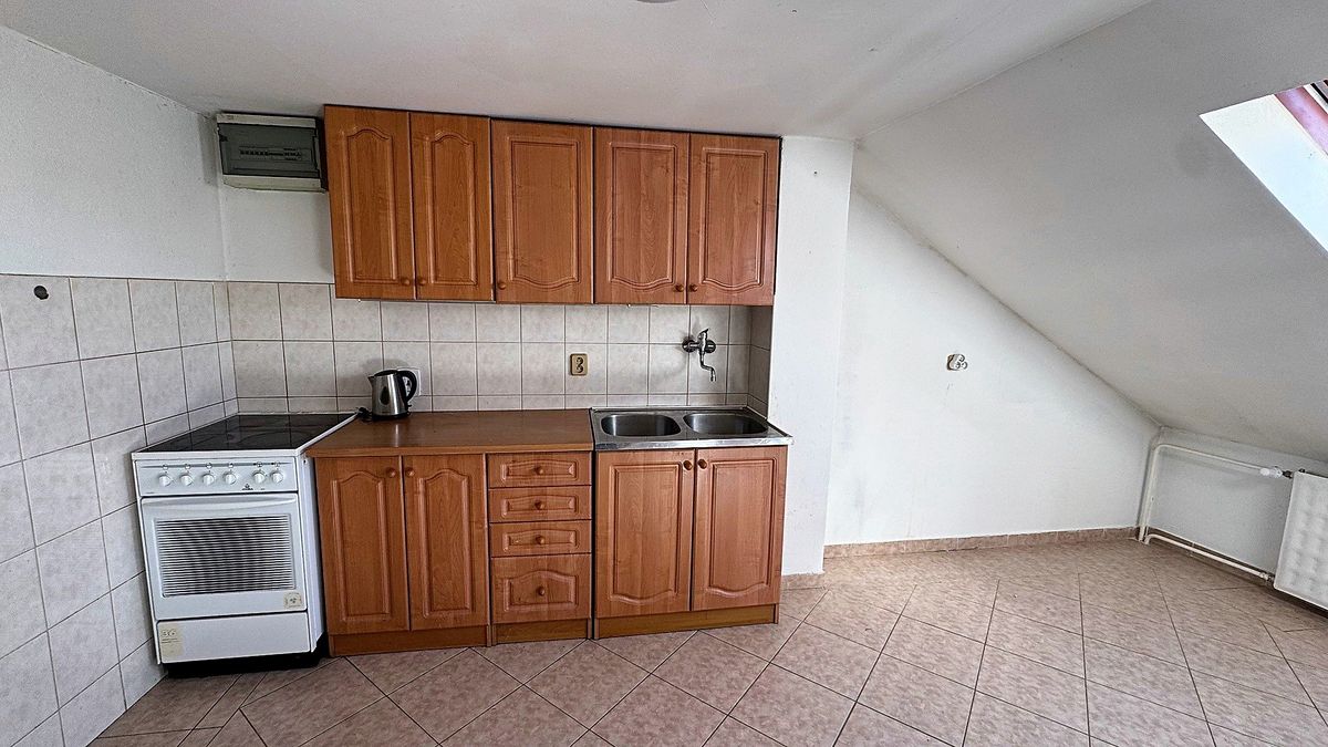 Prodej bytu 2+1 60 m² – fotografie 2