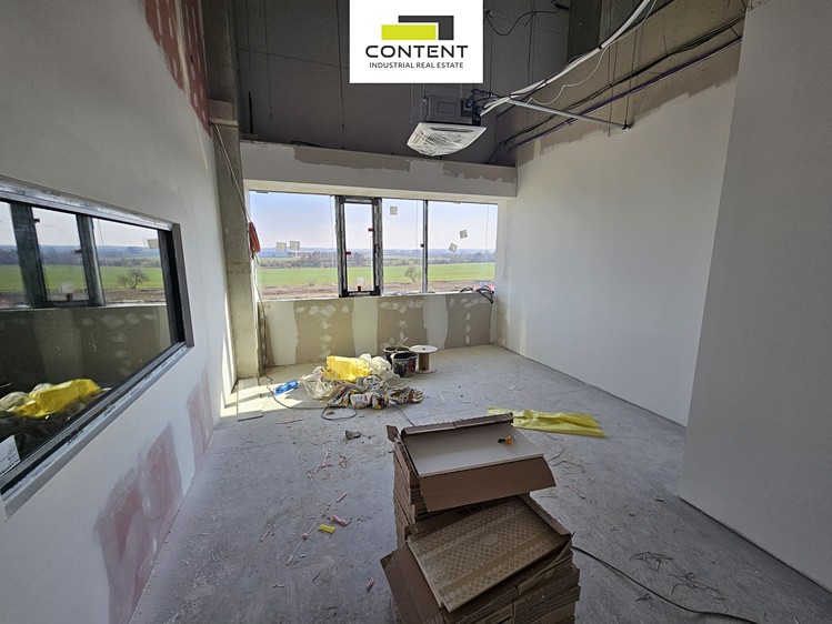 Pronájem komerčního prostoru, 3 000 m² (16 z 20)