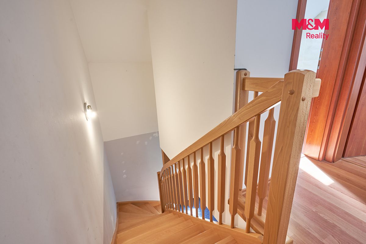 Prodej rodinného domu 130 m², pozemek 376 m² – fotografie 5
