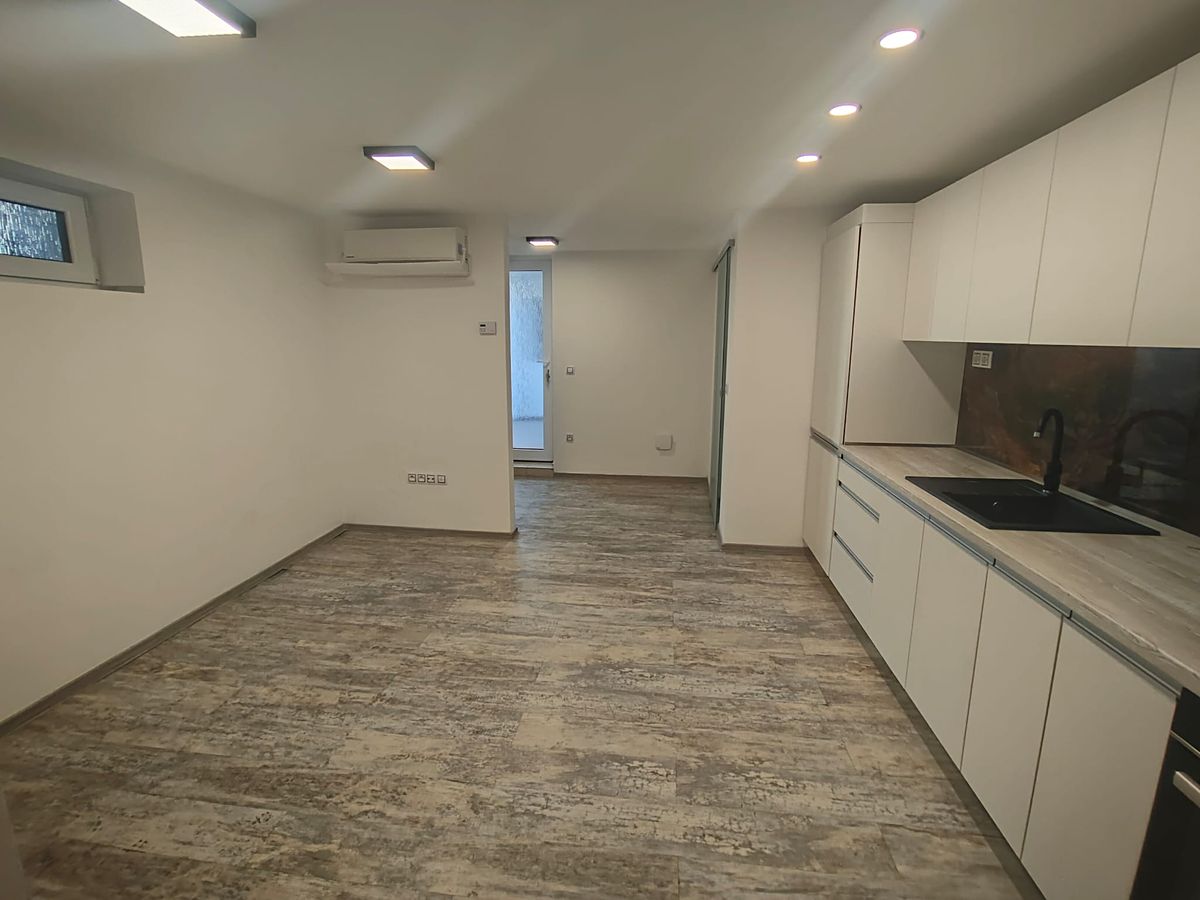 Pronájem bytu 2+kk 33 m²