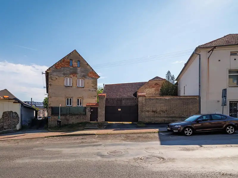 Prodej rodinného domu 245 m², pozemek 634 m², Horoměřice – náhled fotky 2