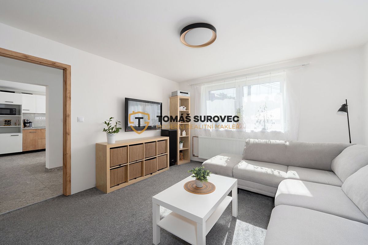 Prodej rodinného domu 83 m², pozemek 328 m² – fotografie 2