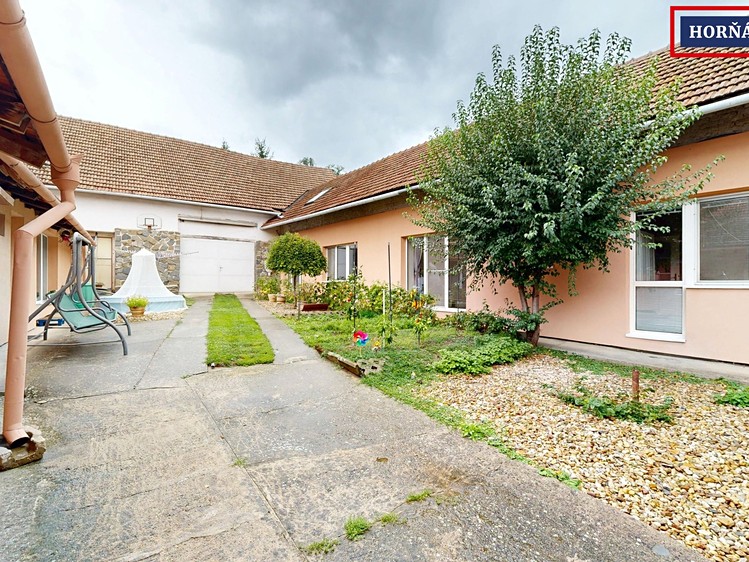 Haus zum Kauf, 195 m² (2 von 34)