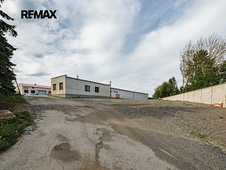 Комерційне приміщення в оренду, 1 400 м² (2 з 5)