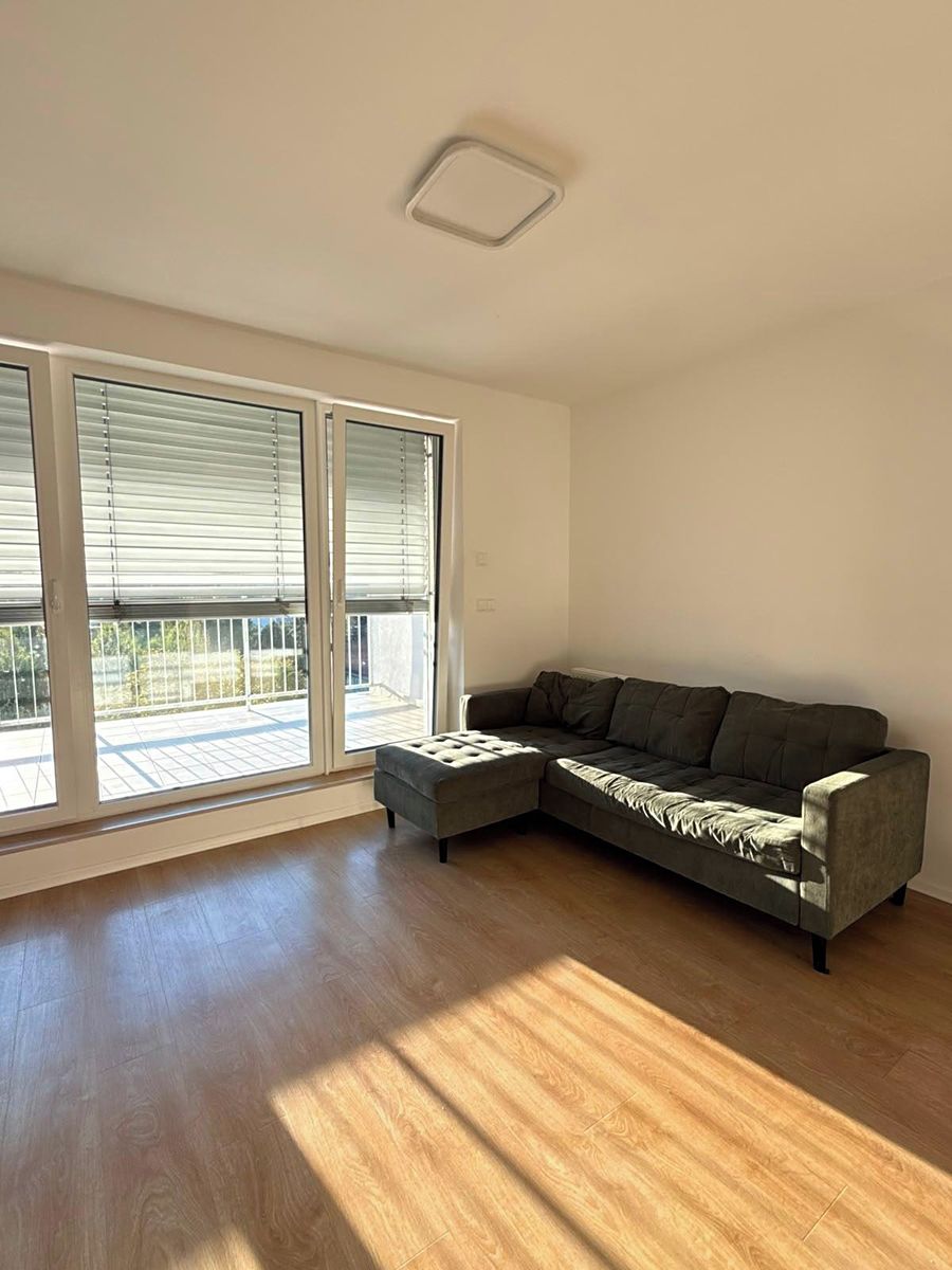 Pronájem bytu 3+kk 63 m² – fotografie 4