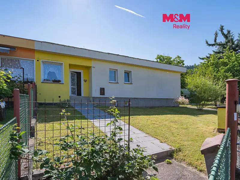 Prodej rodinného domu 294 m², pozemek 903 m², Březová – náhled fotky 1