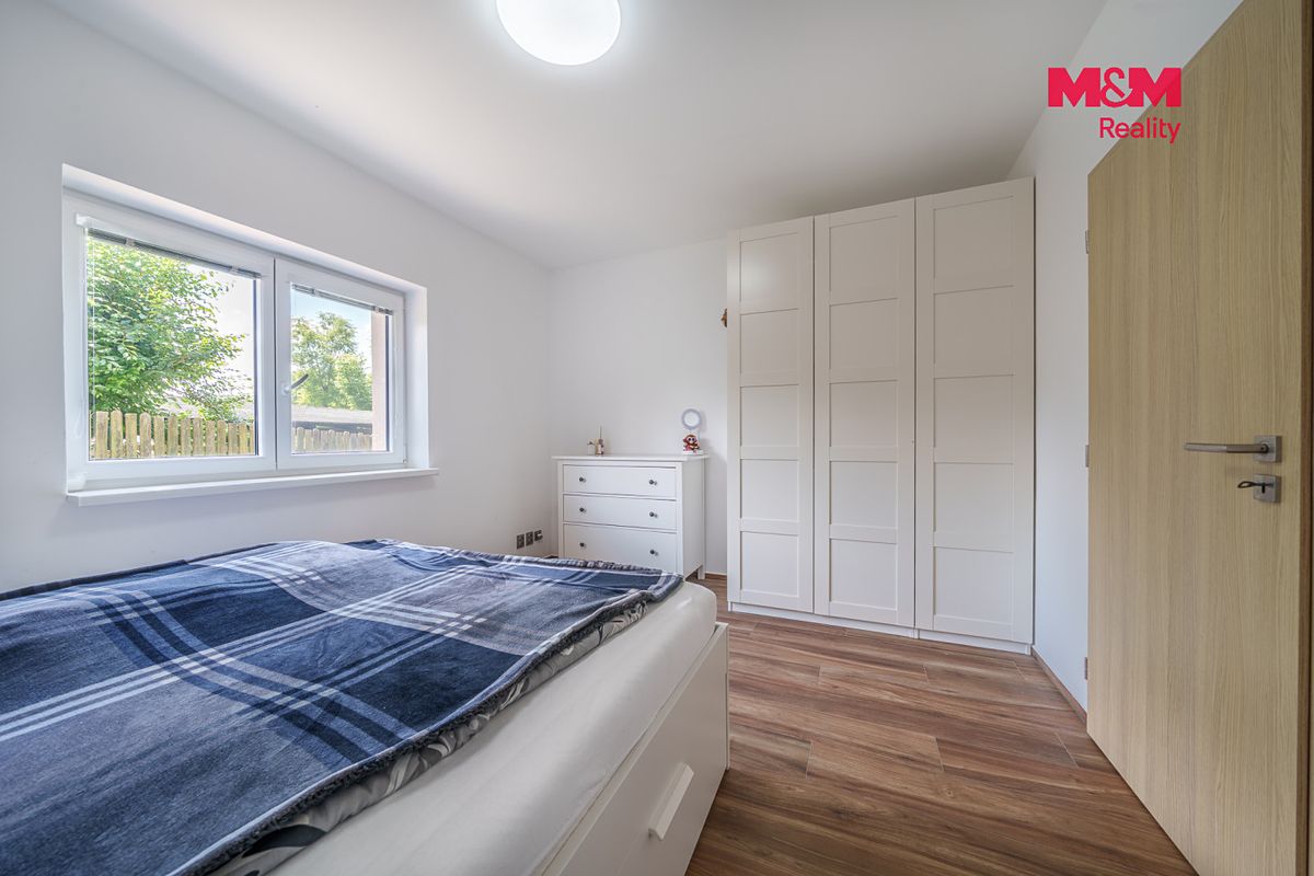Prodej rodinného domu 141 m², pozemek 1207 m² – fotografie 2