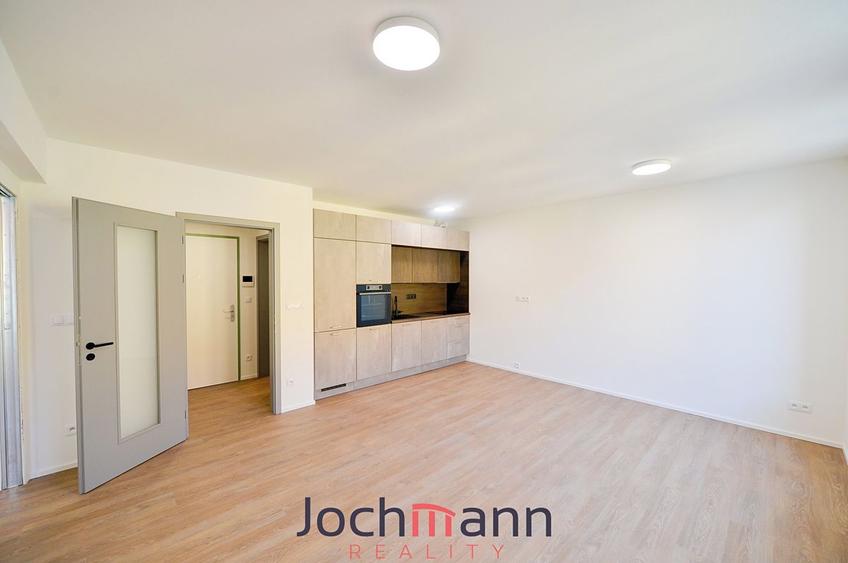 Pronájem bytu 2+kk 49 m² – fotografie 2