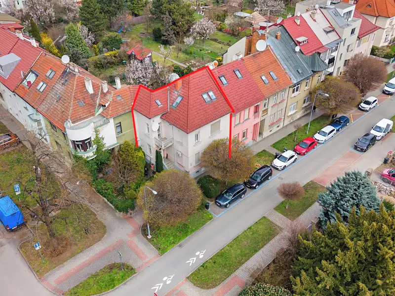 Prodej rodinného domu 250 m², pozemek 167 m², Brno – náhled fotky 1