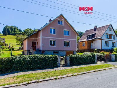 Prodej rodinného domu 233 m², pozemek 768 m²