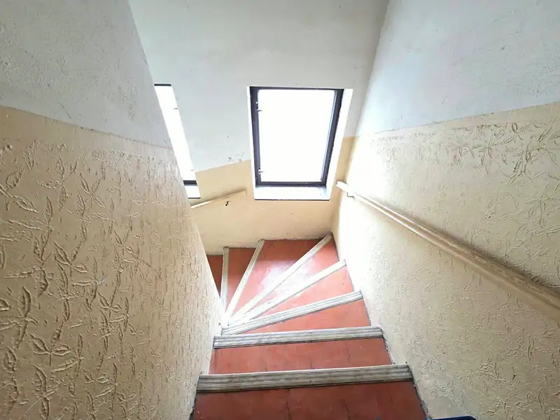 Prodej rodinného domu 320 m², pozemek 241 m², Chomutov – náhled fotky 3