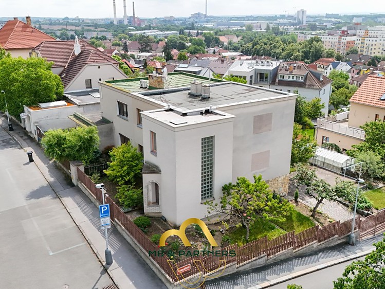 Будинок на продаж, 240 м² (2 з 40)