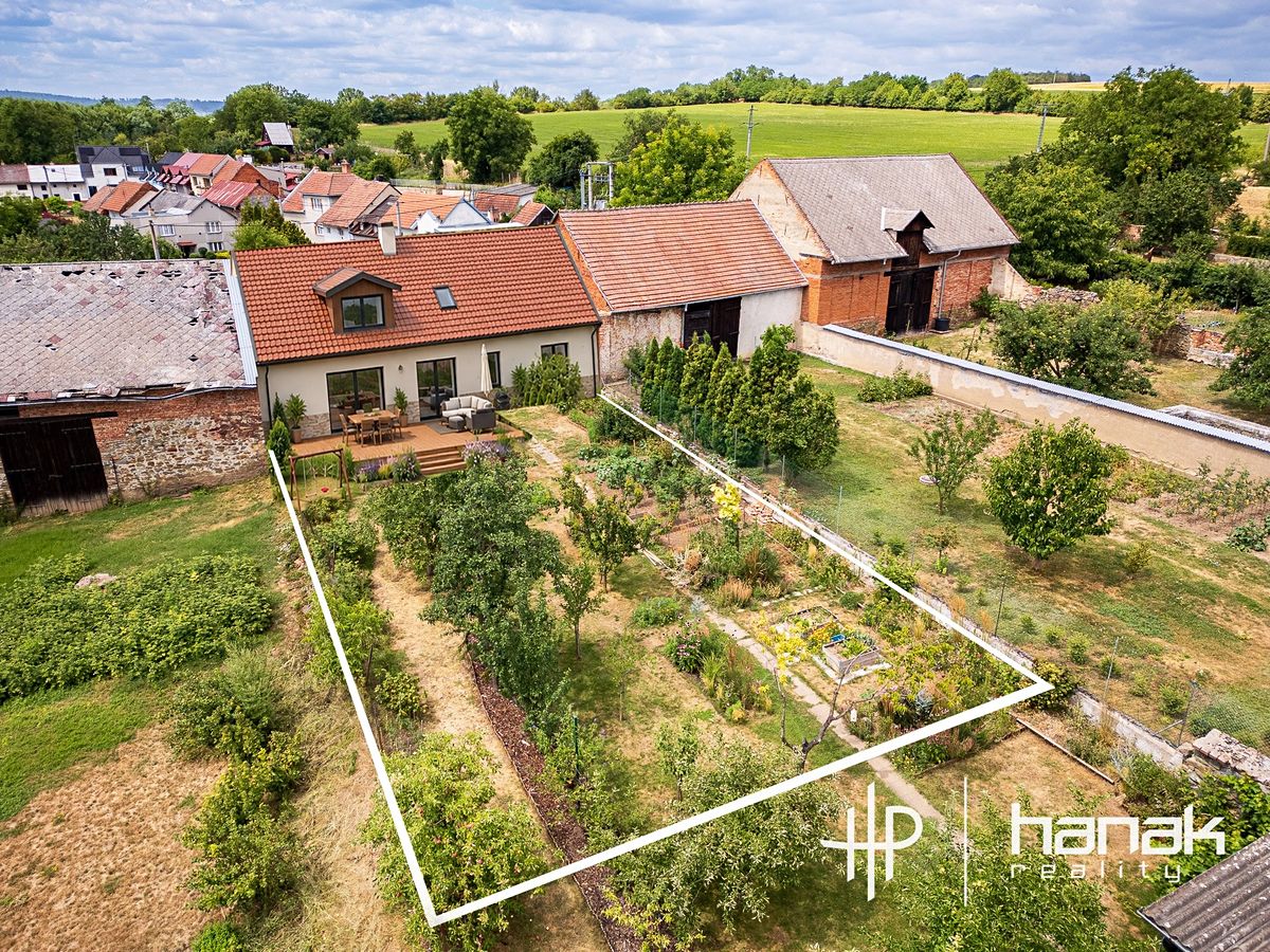 Prodej stavebního pozemku 655 m² – fotografie 2