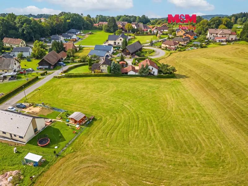 Prodej stavebního pozemku 1046 m², Semily – náhled fotky 1