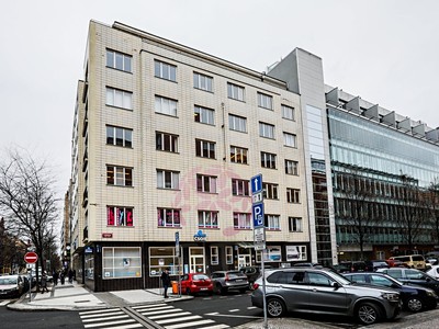 Pronájem kanceláře 153 m²