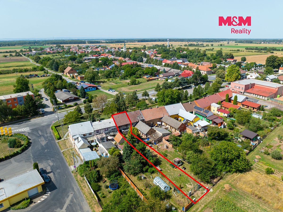 Prodej rodinného domu 130 m², pozemek 453 m² – fotografie 2