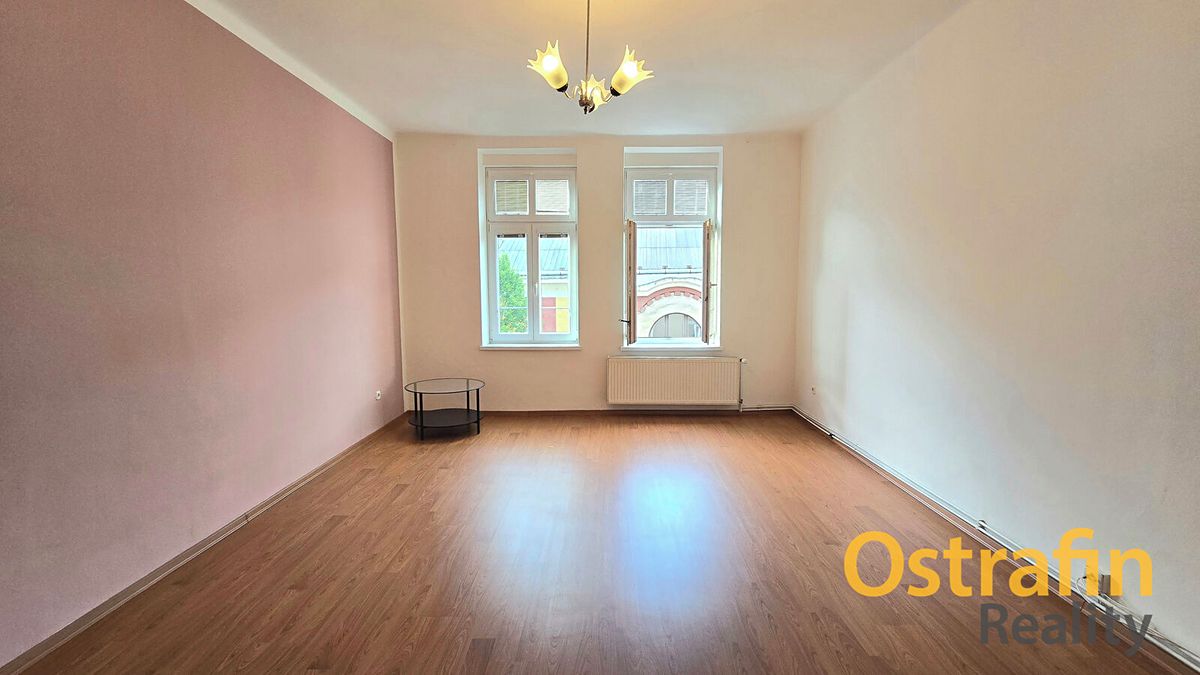 Pronájem bytu 1+1 52 m² – fotografie 2