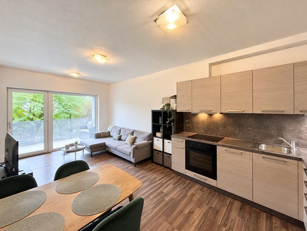 Pronájem bytu 2+kk 50 m² – fotografie 2