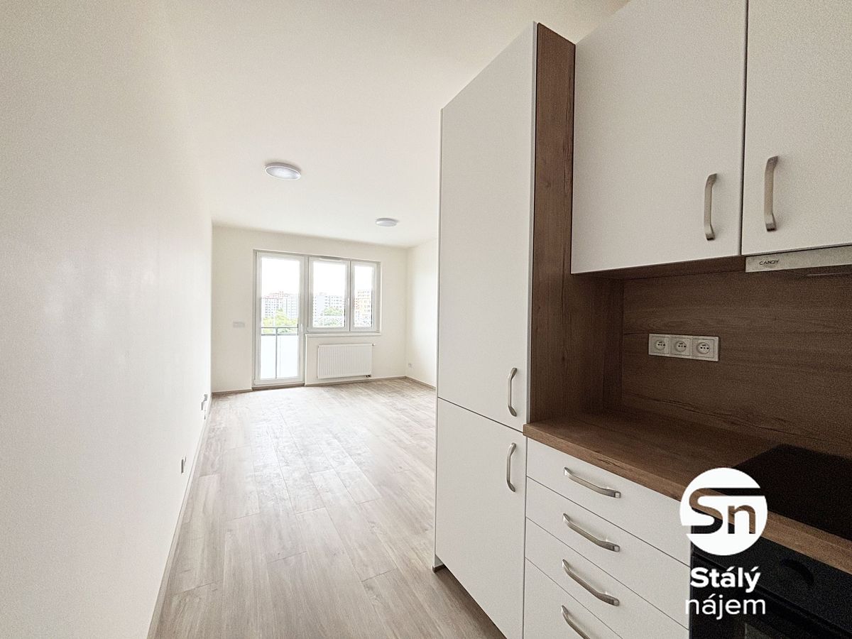 Pronájem bytu 2+kk 48 m² – fotografie 2