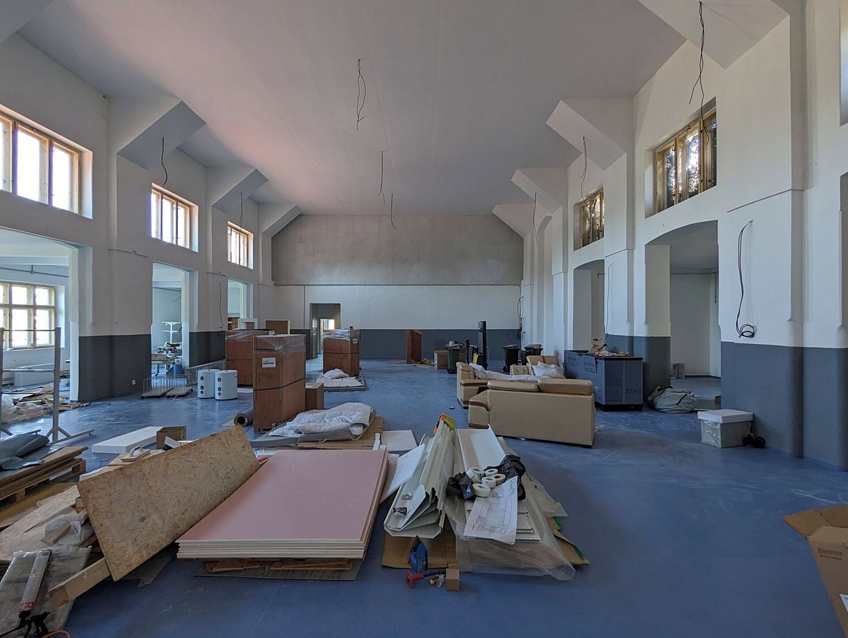 Prodej výrobní haly, prostoru 1500 m²