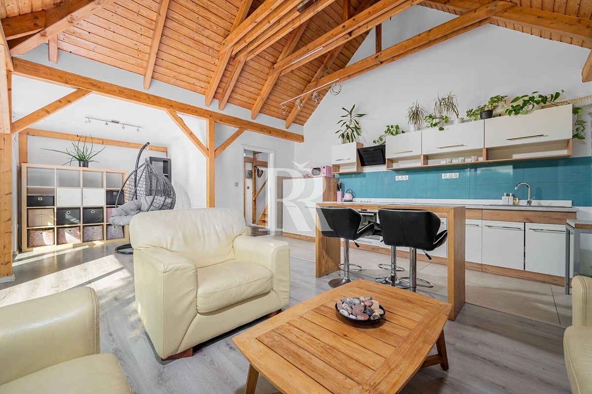 Prodej rodinného domu 120 m², pozemek 1114 m² – fotografie 4
