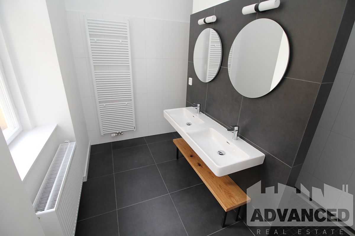 Pronájem bytu 3+kk 82 m² – fotografie 3