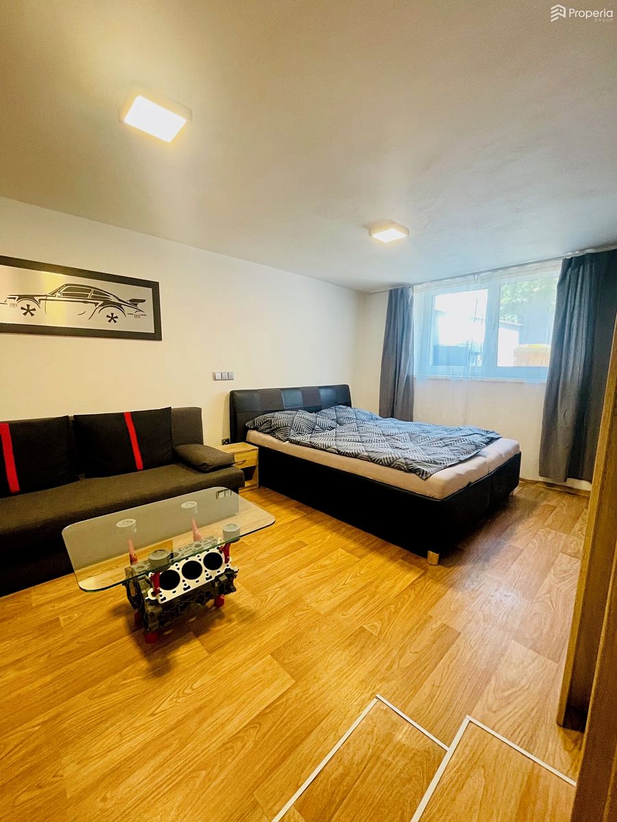 Pronájem bytu 1+kk 35 m² – fotografie 2