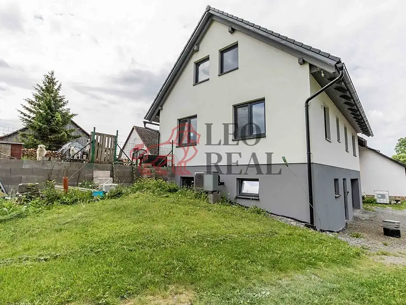 Prodej rodinného domu 104 m², pozemek 1959 m², Nové Město na Moravě – náhled fotky 1