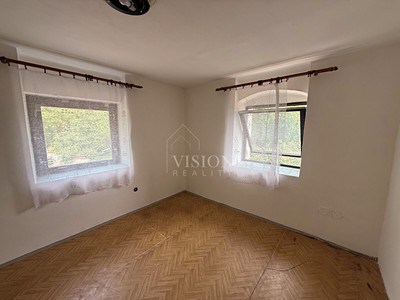 Pronájem komerčního prostoru, 130 m² (2 z 9)