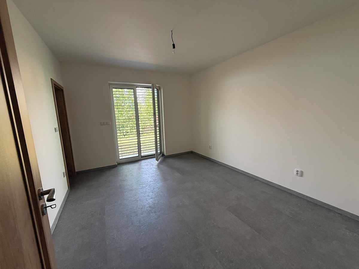 Prodej rodinného domu 133 m², pozemek 723 m² – fotografie 4