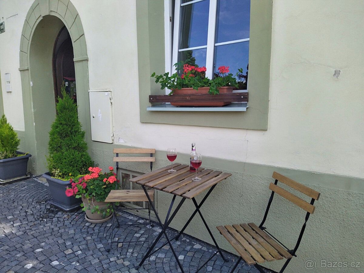 Prodej rodinného domu 150 m², pozemek 190 m² – fotografie 2