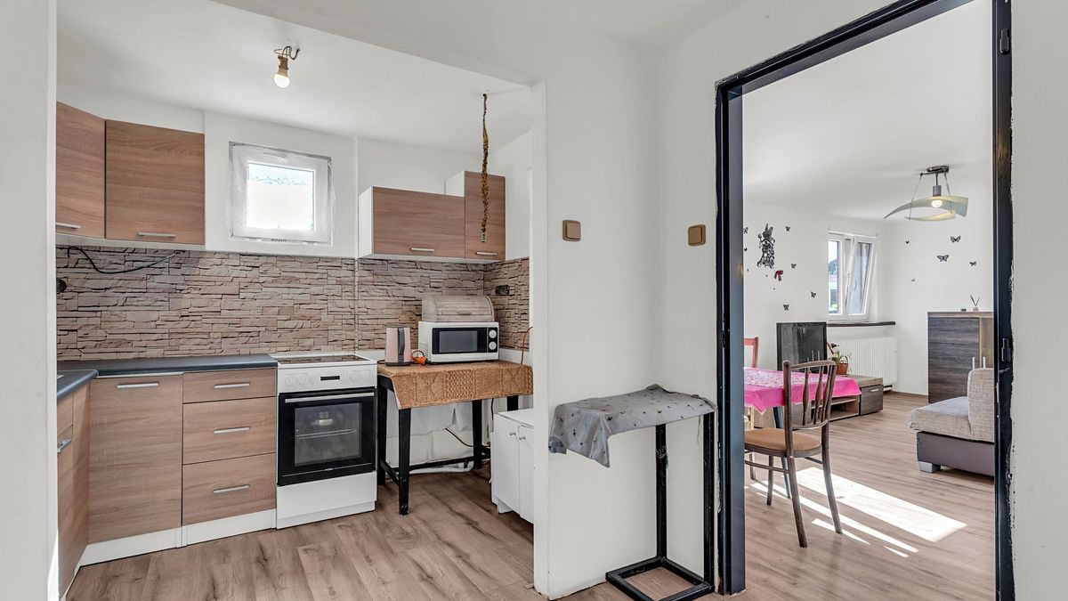 Prodej rodinného domu 167 m², pozemek 396 m² – fotografie 4