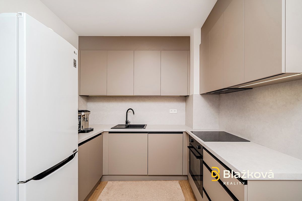 Pronájem bytu 2+kk 61 m²