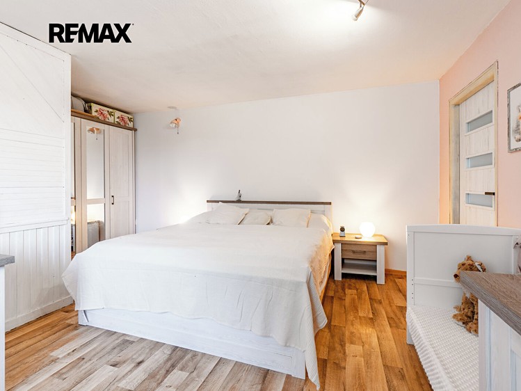 Prodej domu, 200 m² (6 z 49)