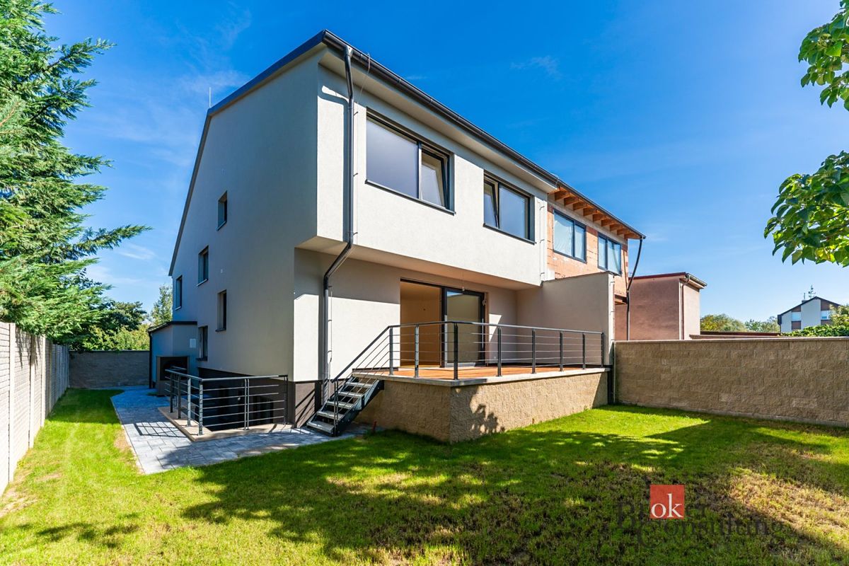 Prodej rodinného domu 257 m², pozemek 292 m²