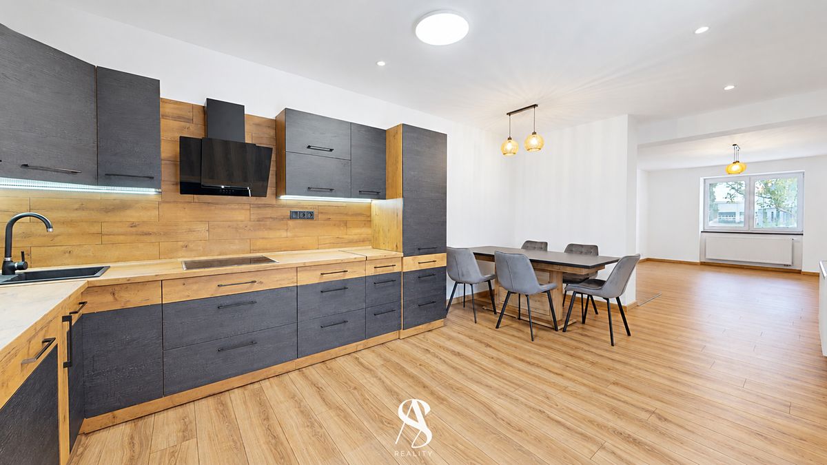Pronájem bytu 3+kk 81 m² – fotografie 2
