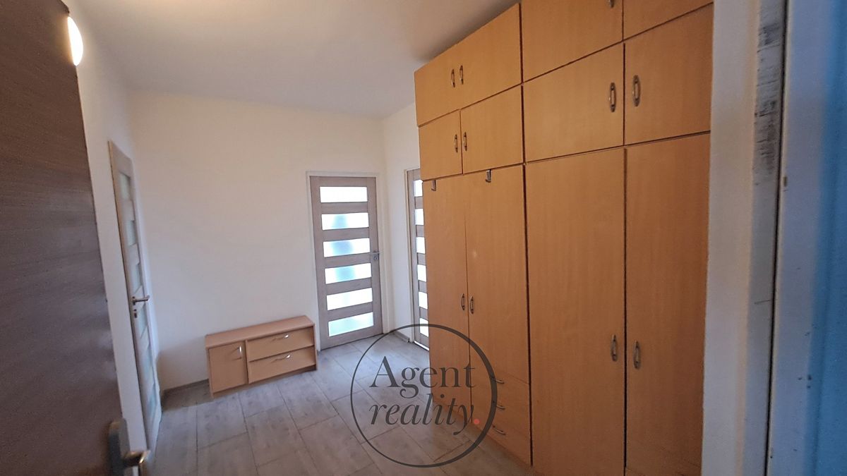 Pronájem bytu 2+1 60 m² – fotografie 2
