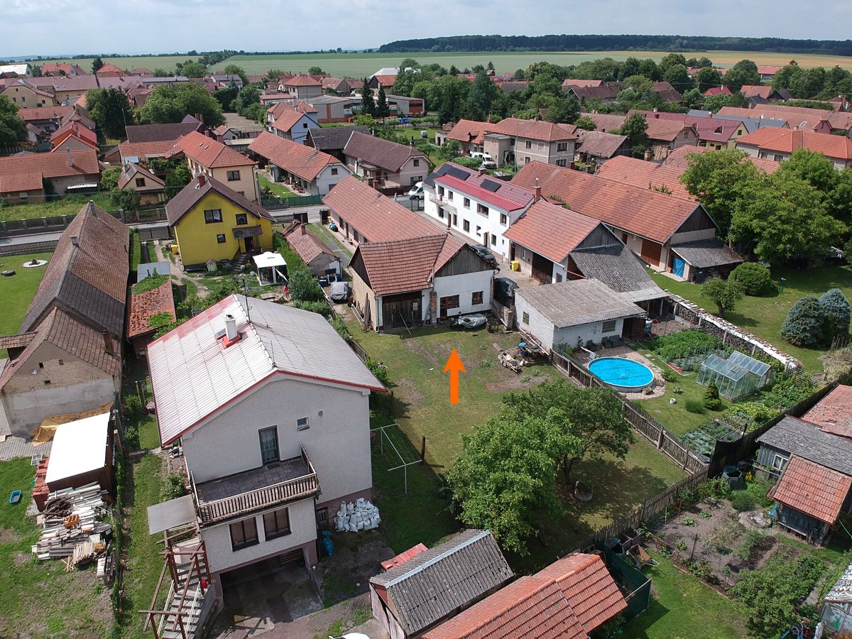 Prodej rodinného domu 161 m², pozemek 930 m² – fotografie 5
