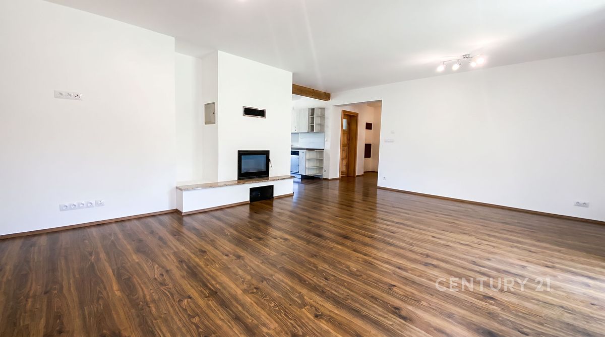 Pronájem rodinného domu 178 m², pozemek 1189 m² – fotografie 5