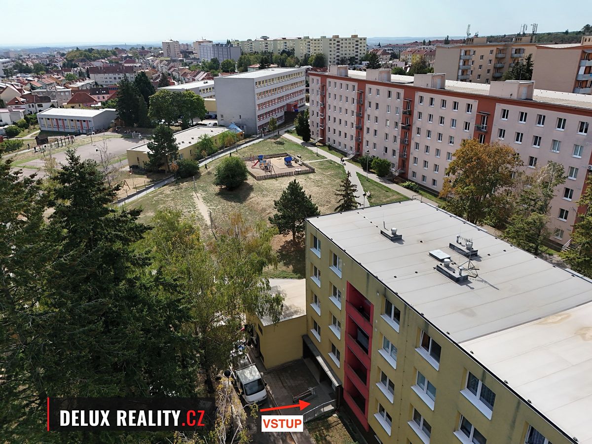 Pronájem bytu 1+1 34 m² – fotografie 3