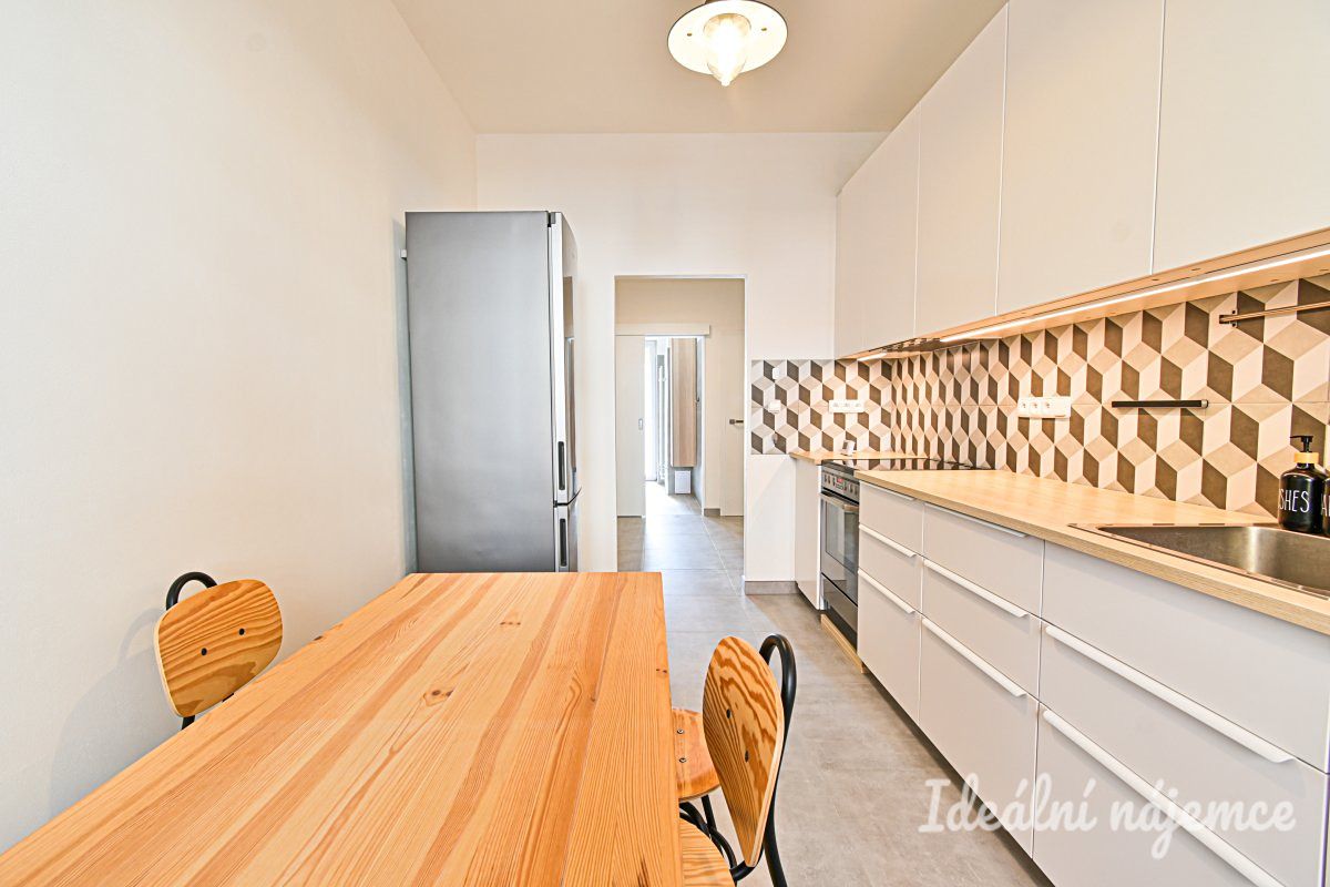 Pronájem bytu 3+1 76 m² – fotografie 3